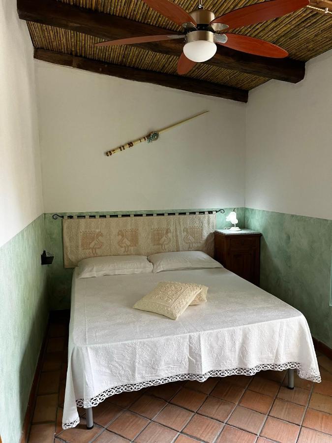 Graziosa Stanza Campidanese Su Terzu Guest House Oristano Eksteriør bilde
